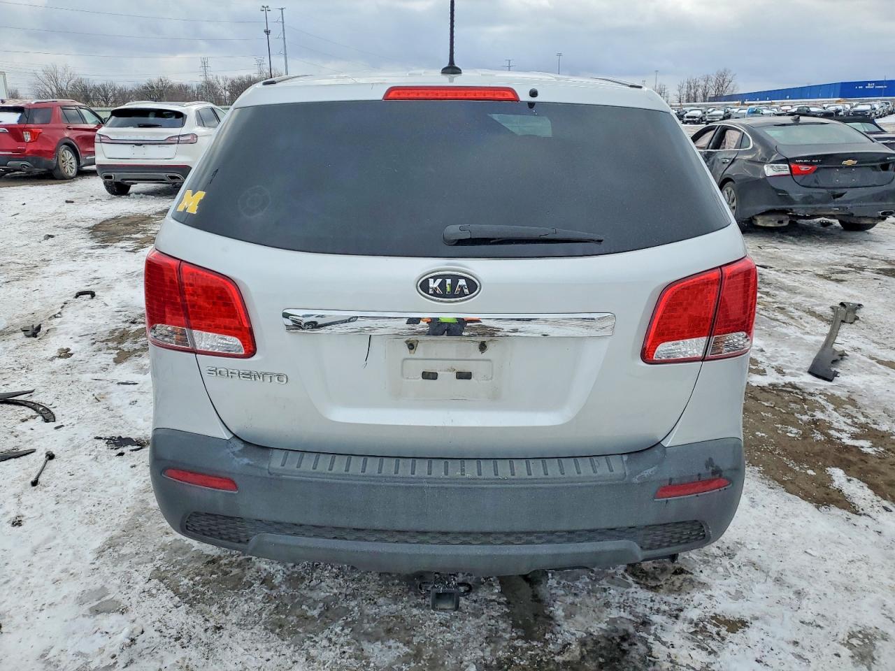 2012 KIA SORENTO BASE photo 6