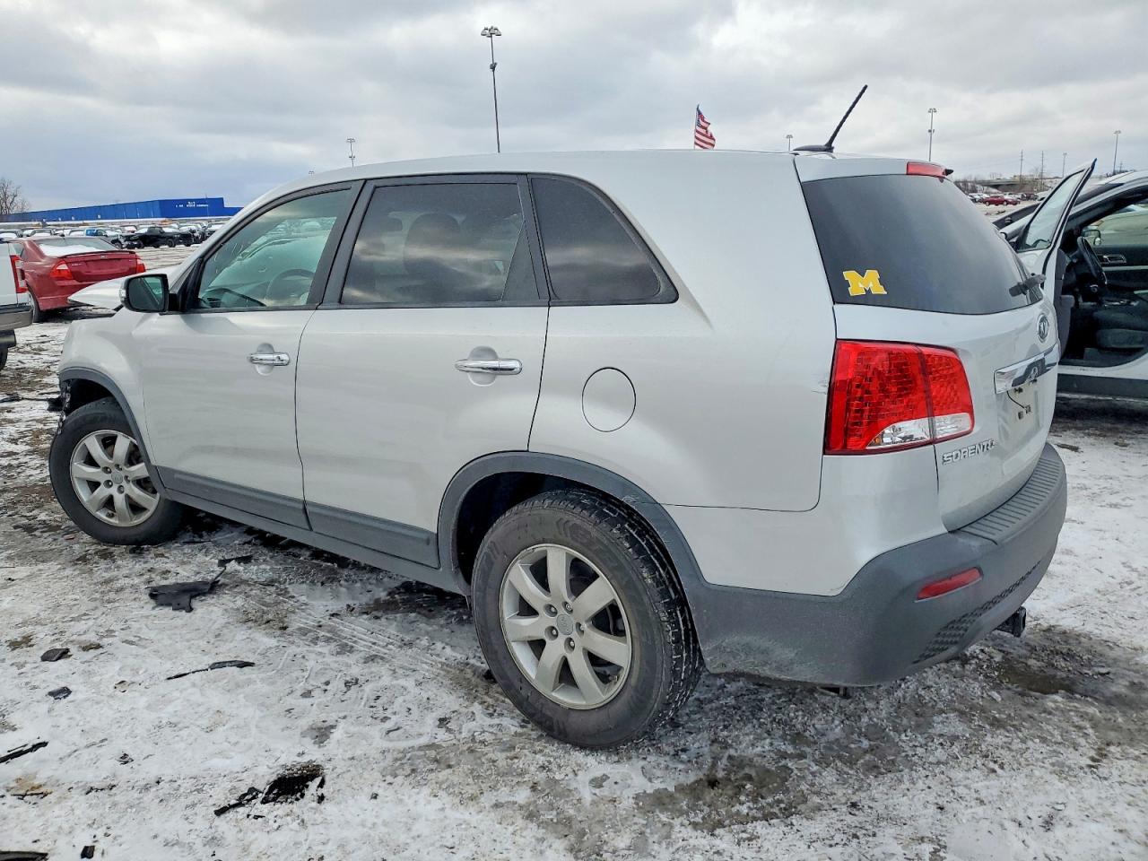 2012 KIA SORENTO BASE photo 2