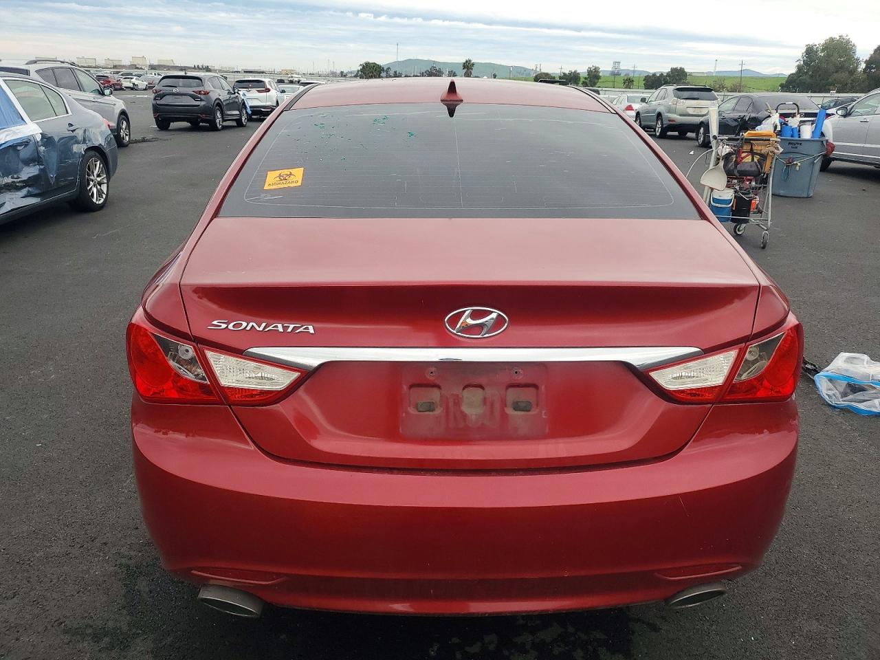 2011 HYUNDAI SONATA SE photo 6