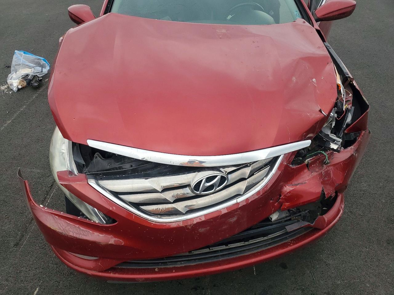 2011 HYUNDAI SONATA SE photo 11