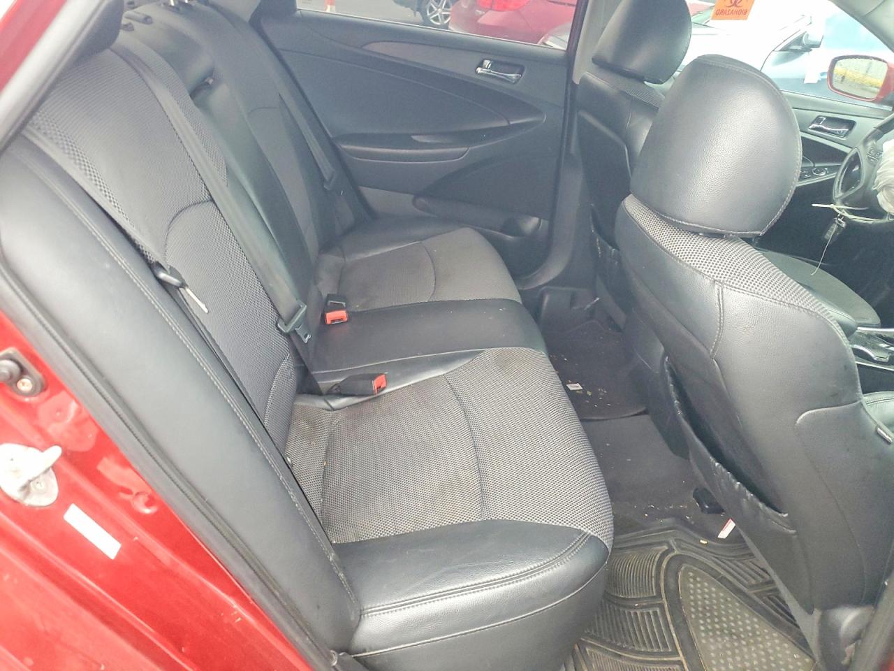2011 HYUNDAI SONATA SE photo 10