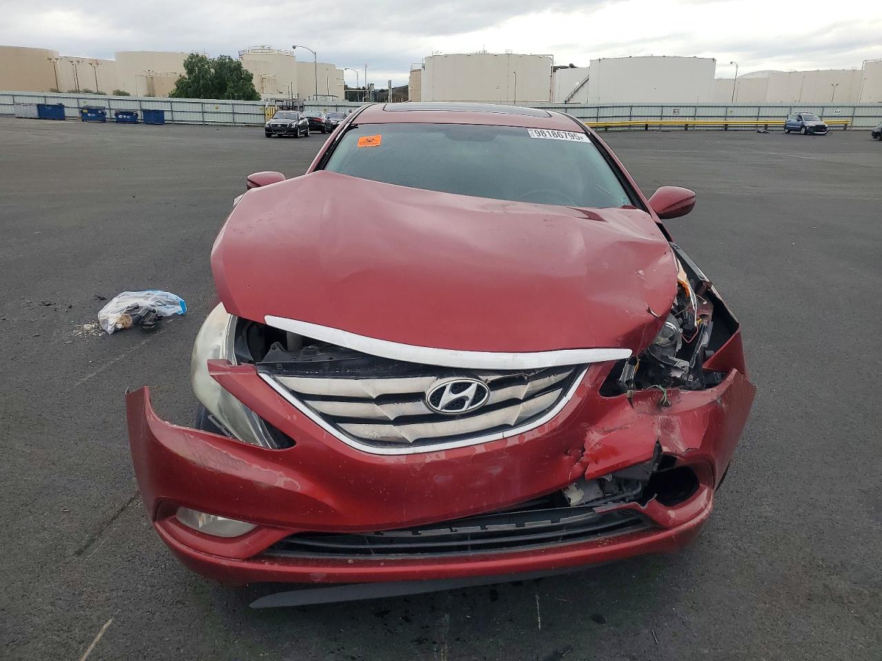 2011 HYUNDAI SONATA SE photo 5