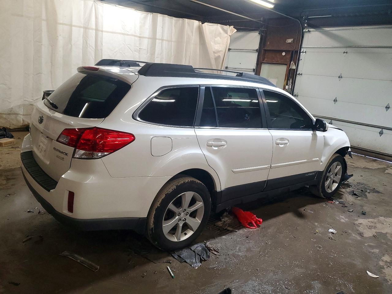 2014 SUBARU OUTBACK 2.5I LIMITED photo 3