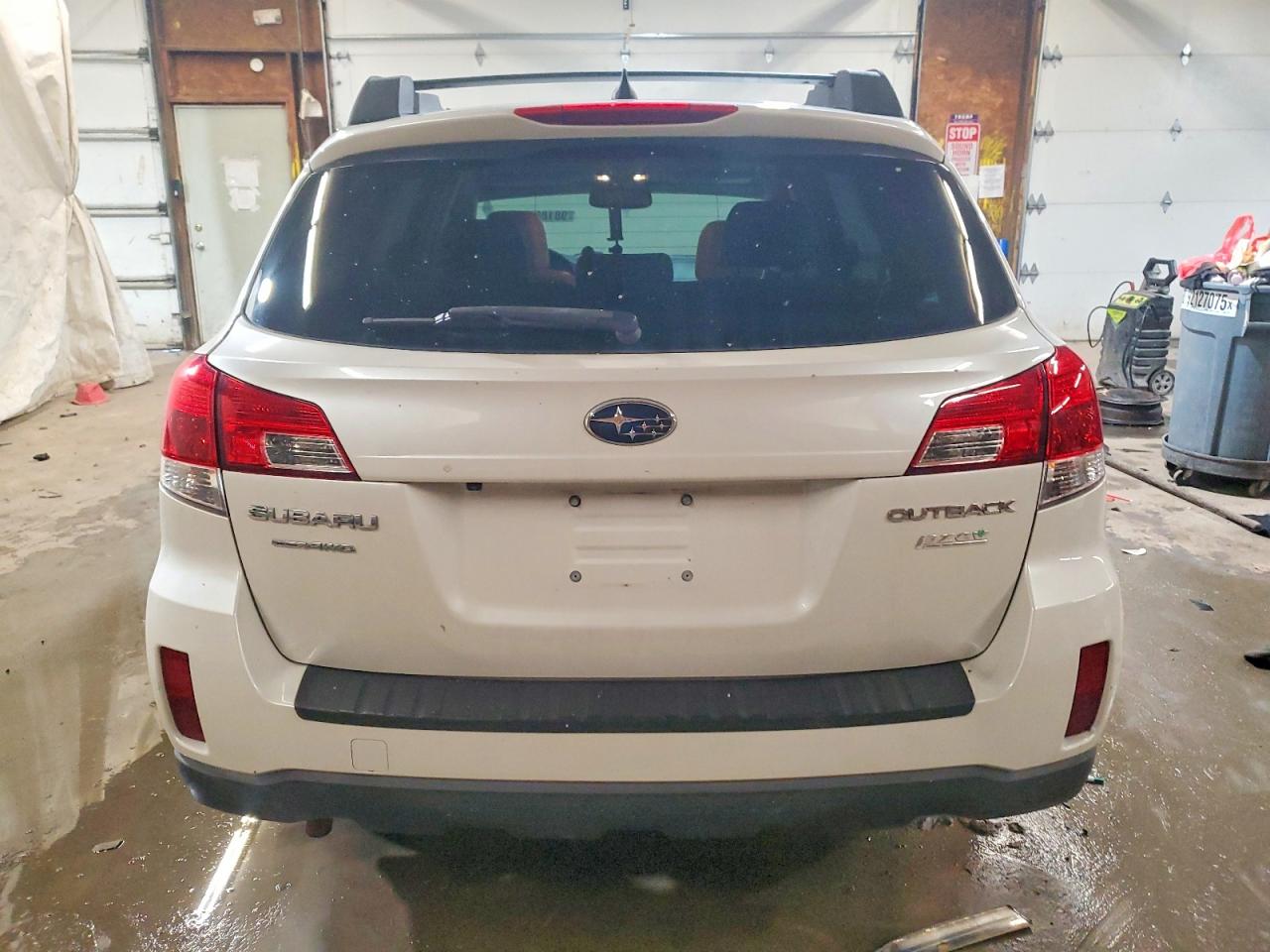 2014 SUBARU OUTBACK 2.5I LIMITED photo 6