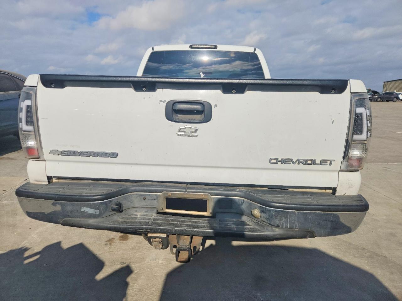 2004 CHEVROLET SILVERADO C1500 photo 6