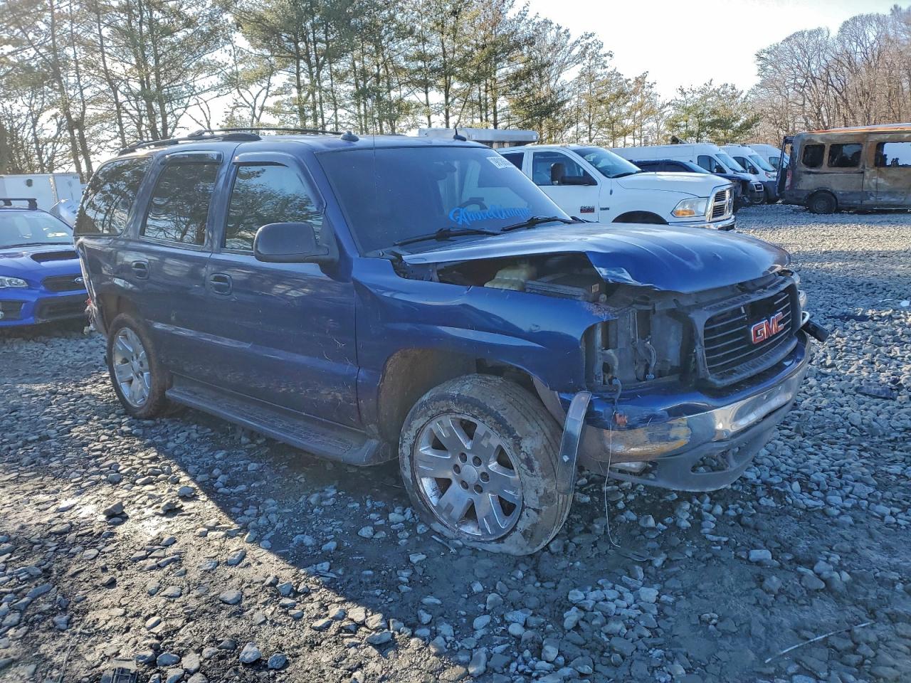 2003 GMC YUKON photo 4
