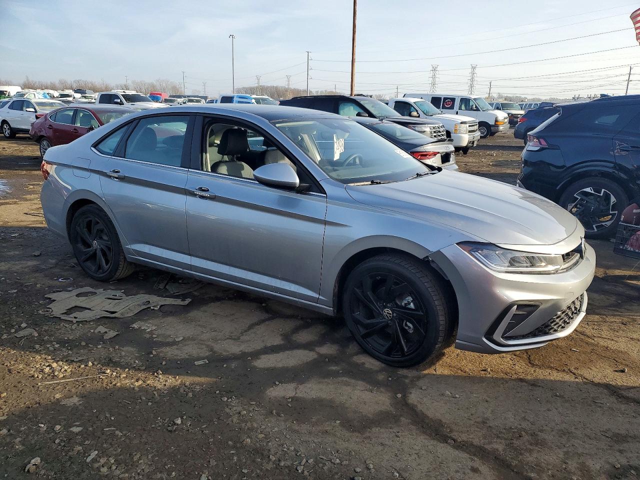 2025 VOLKSWAGEN JETTA SE photo 4