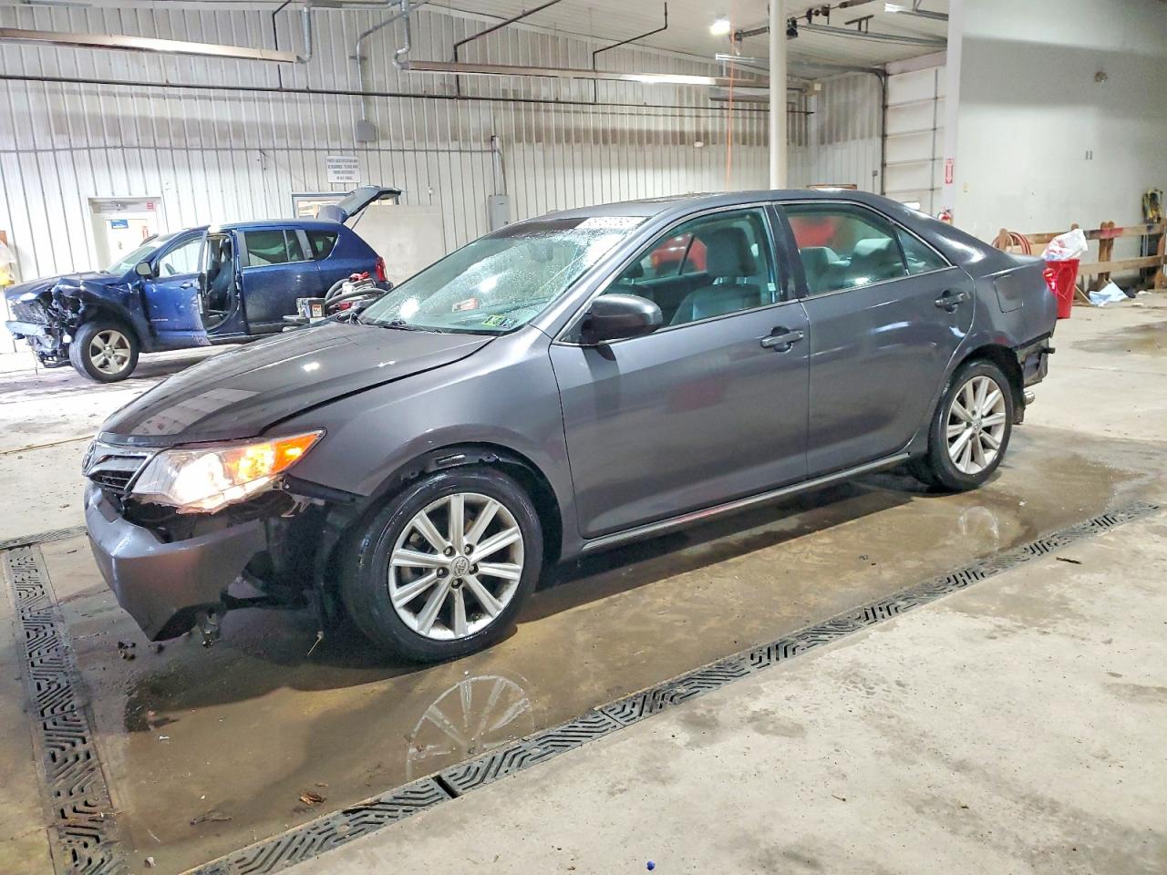 2013 TOYOTA CAMRY