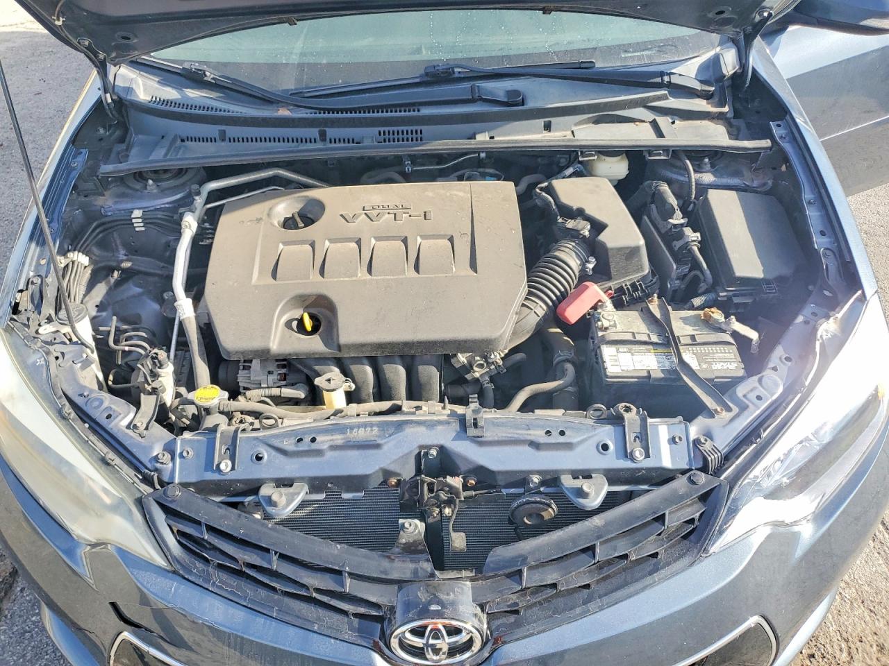 2015 TOYOTA COROLLA L photo 11