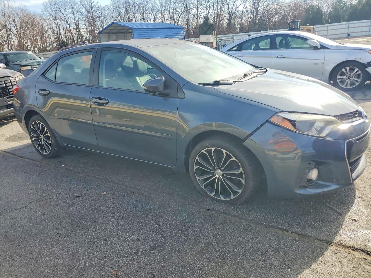 2015 TOYOTA COROLLA L photo 4