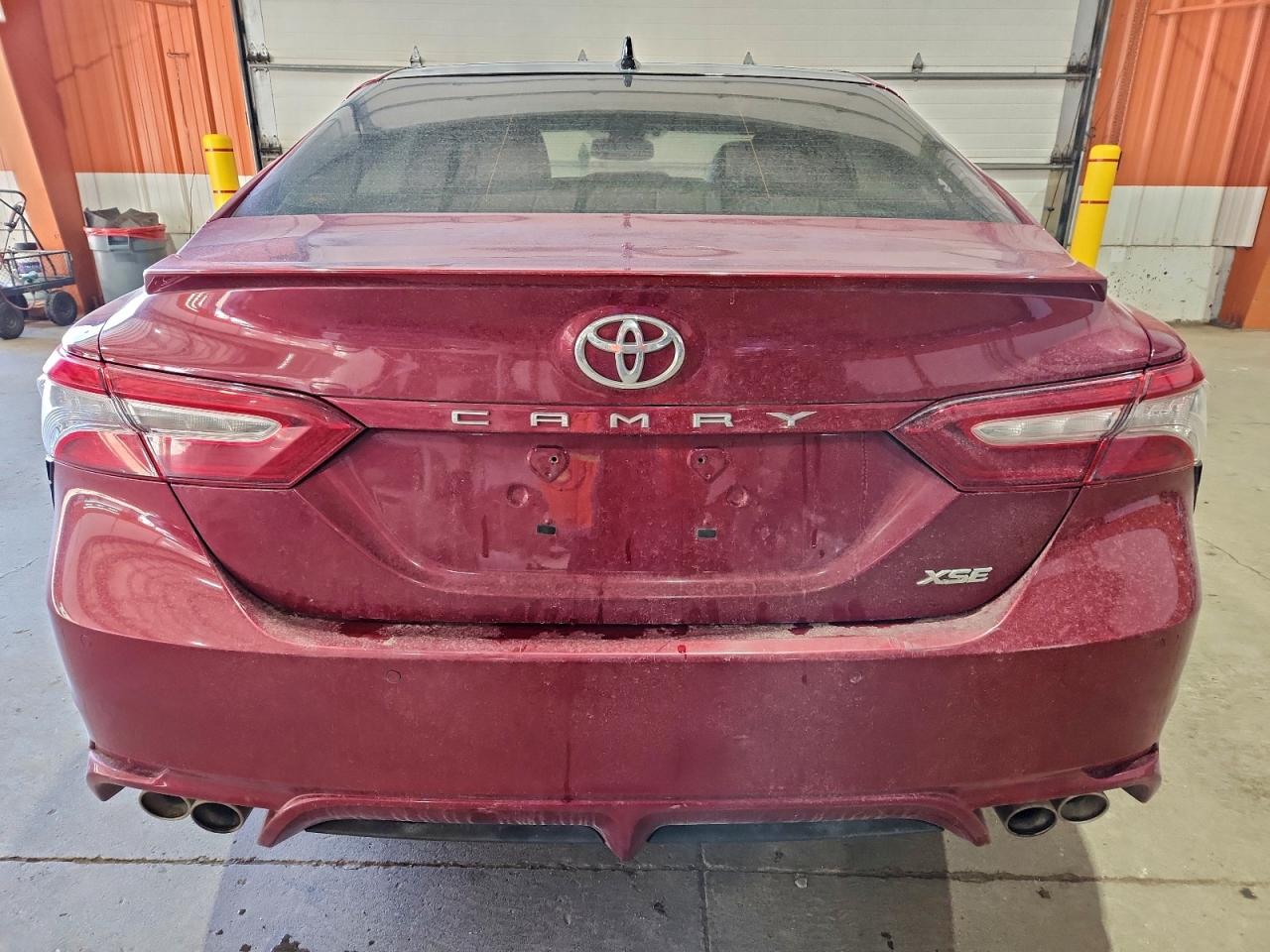 2018 TOYOTA CAMRY XSE photo 6