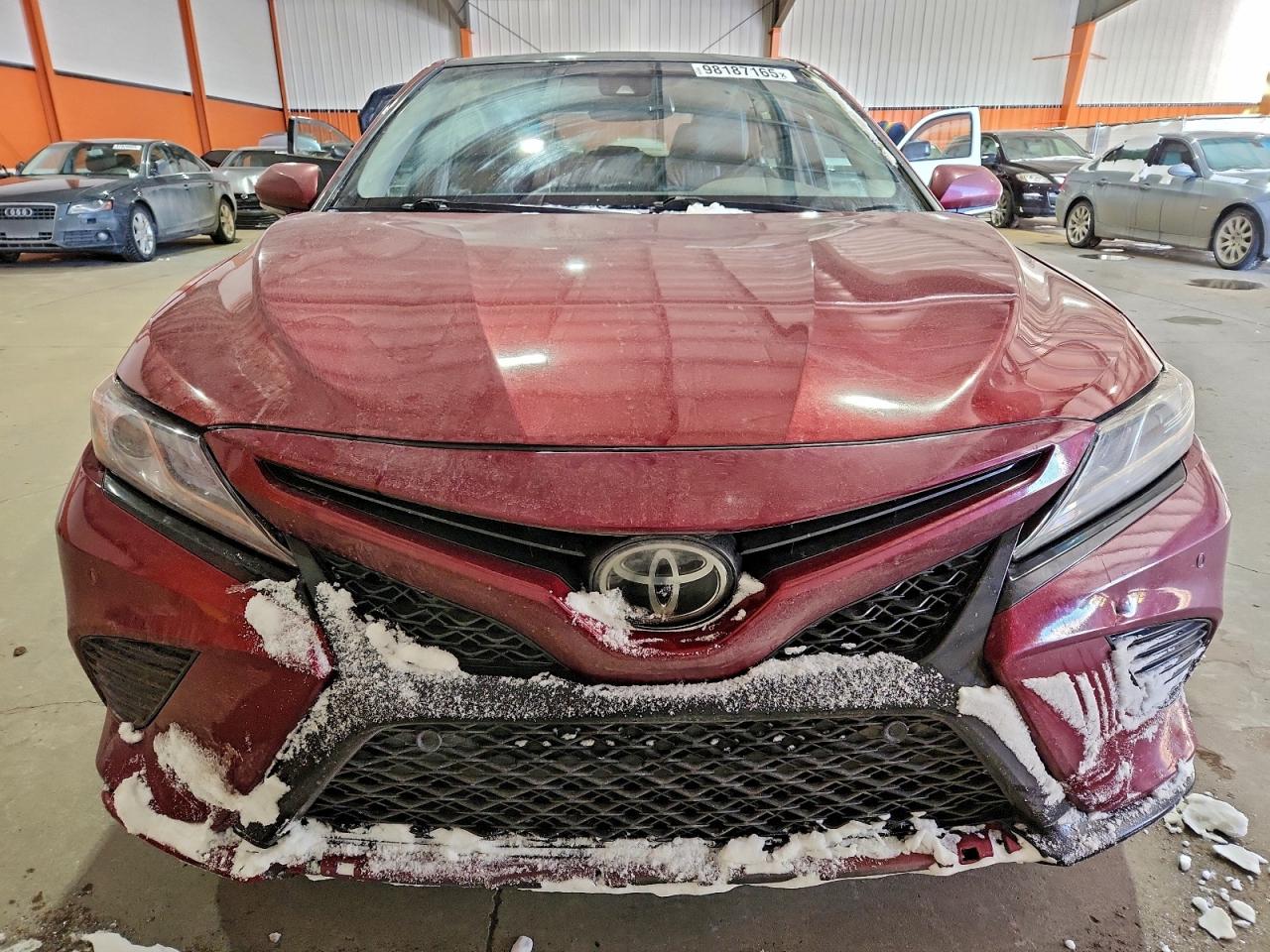 2018 TOYOTA CAMRY XSE photo 5