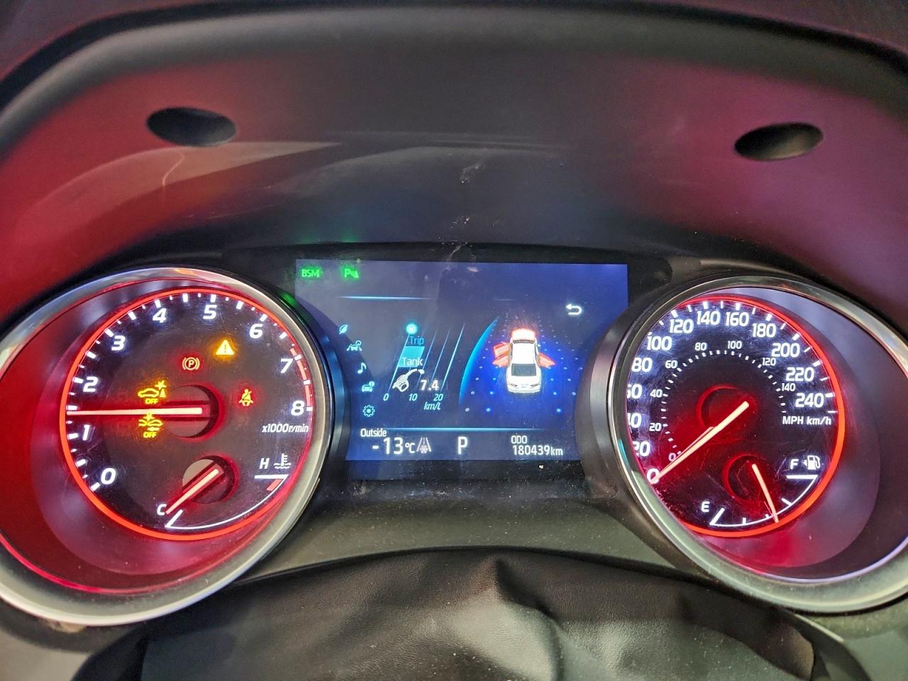 2018 TOYOTA CAMRY XSE photo 9