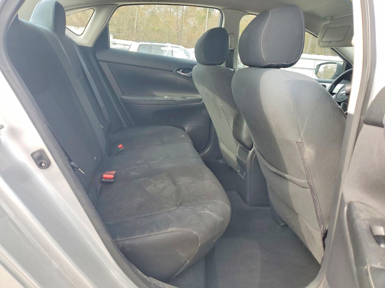 2019 NISSAN SENTRA S photo 10