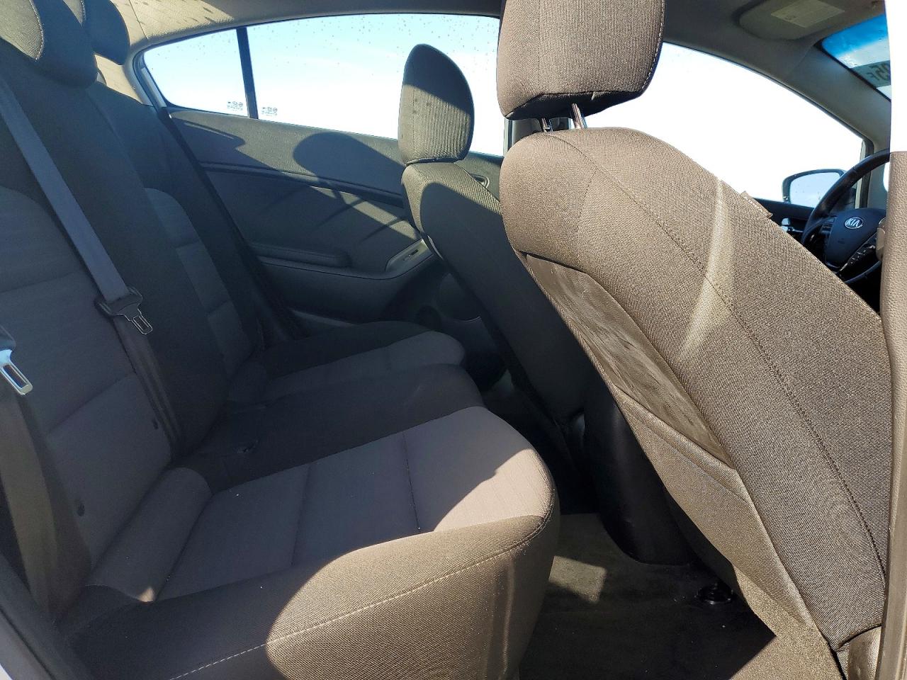2017 KIA FORTE LX photo 10
