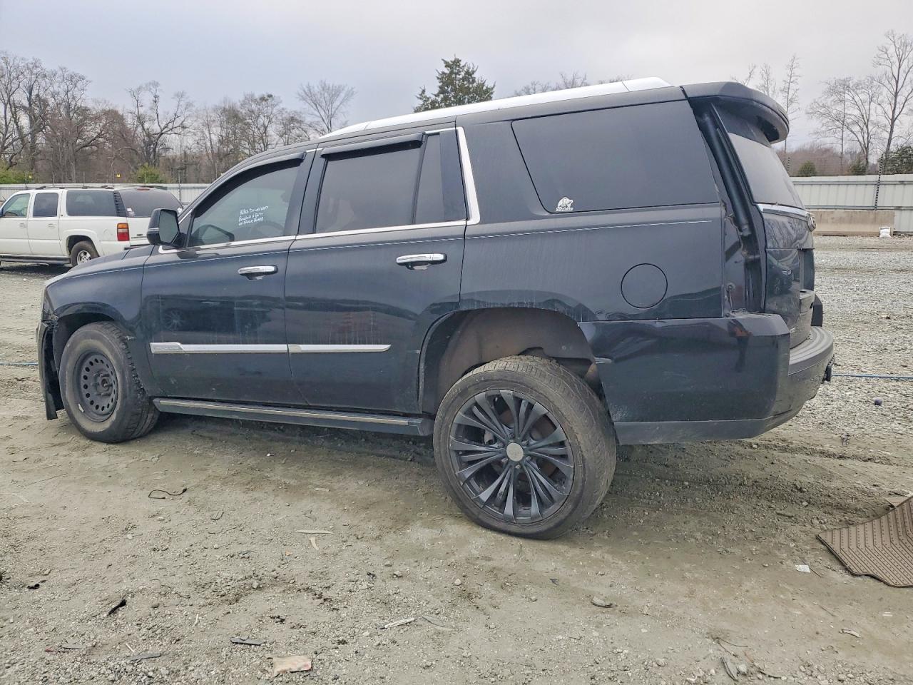 2016 CADILLAC ESCALADE PREMIUM photo 2