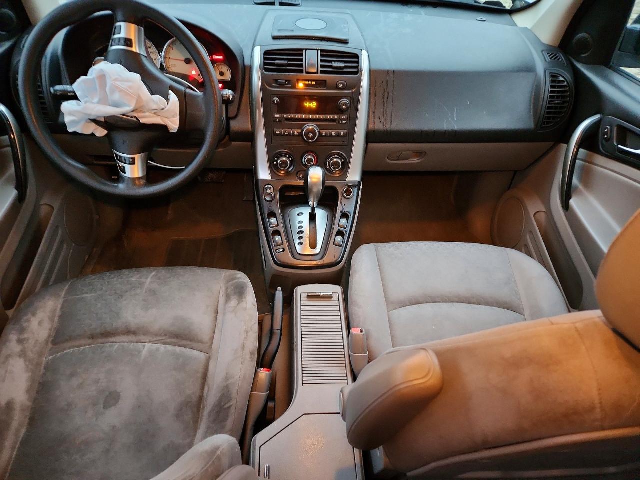 2006 SATURN VUE photo 8