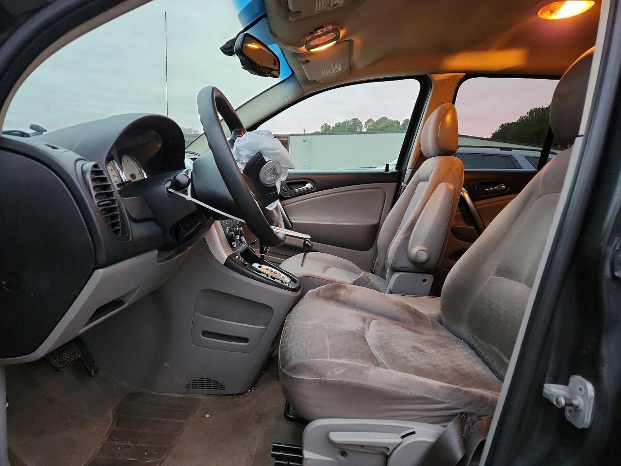 2006 SATURN VUE photo 7