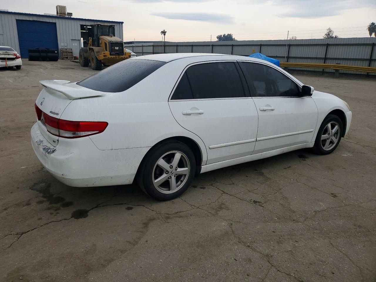 2004 HONDA ACCORD EX photo 3