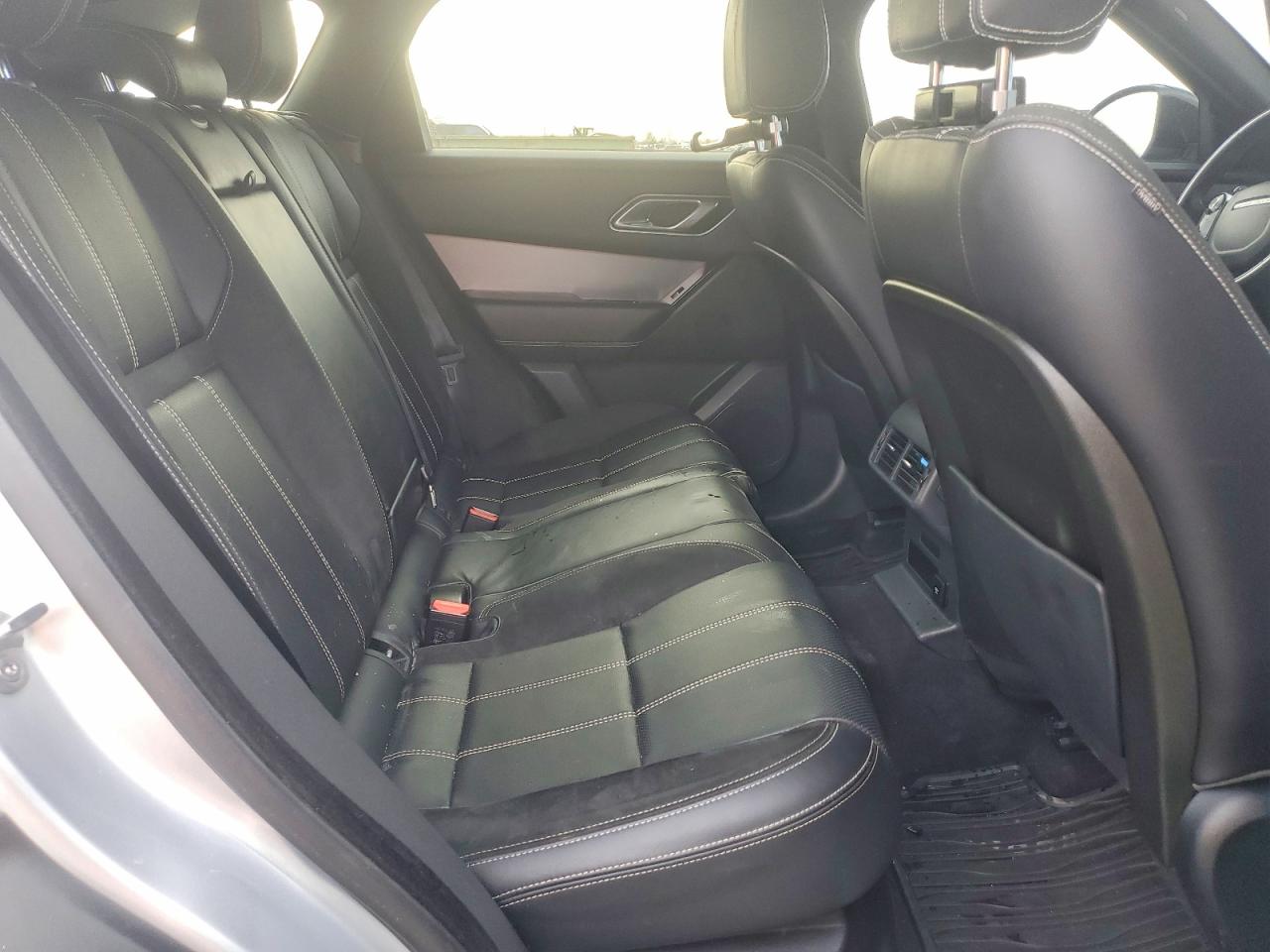 2020 LAND ROVER RANGE ROVER VELAR R-DYNAMIC S photo 11