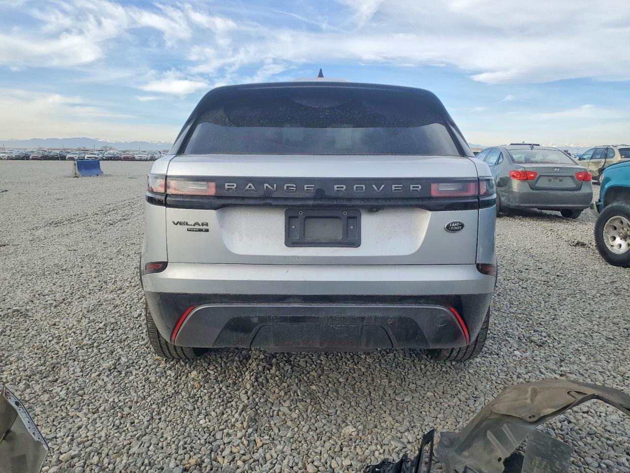 2020 LAND ROVER RANGE ROVER VELAR R-DYNAMIC S photo 6