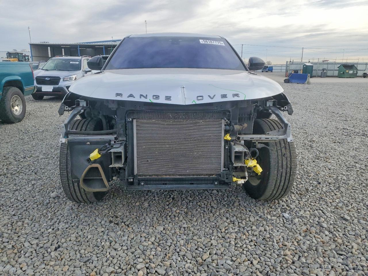 2020 LAND ROVER RANGE ROVER VELAR R-DYNAMIC S photo 5