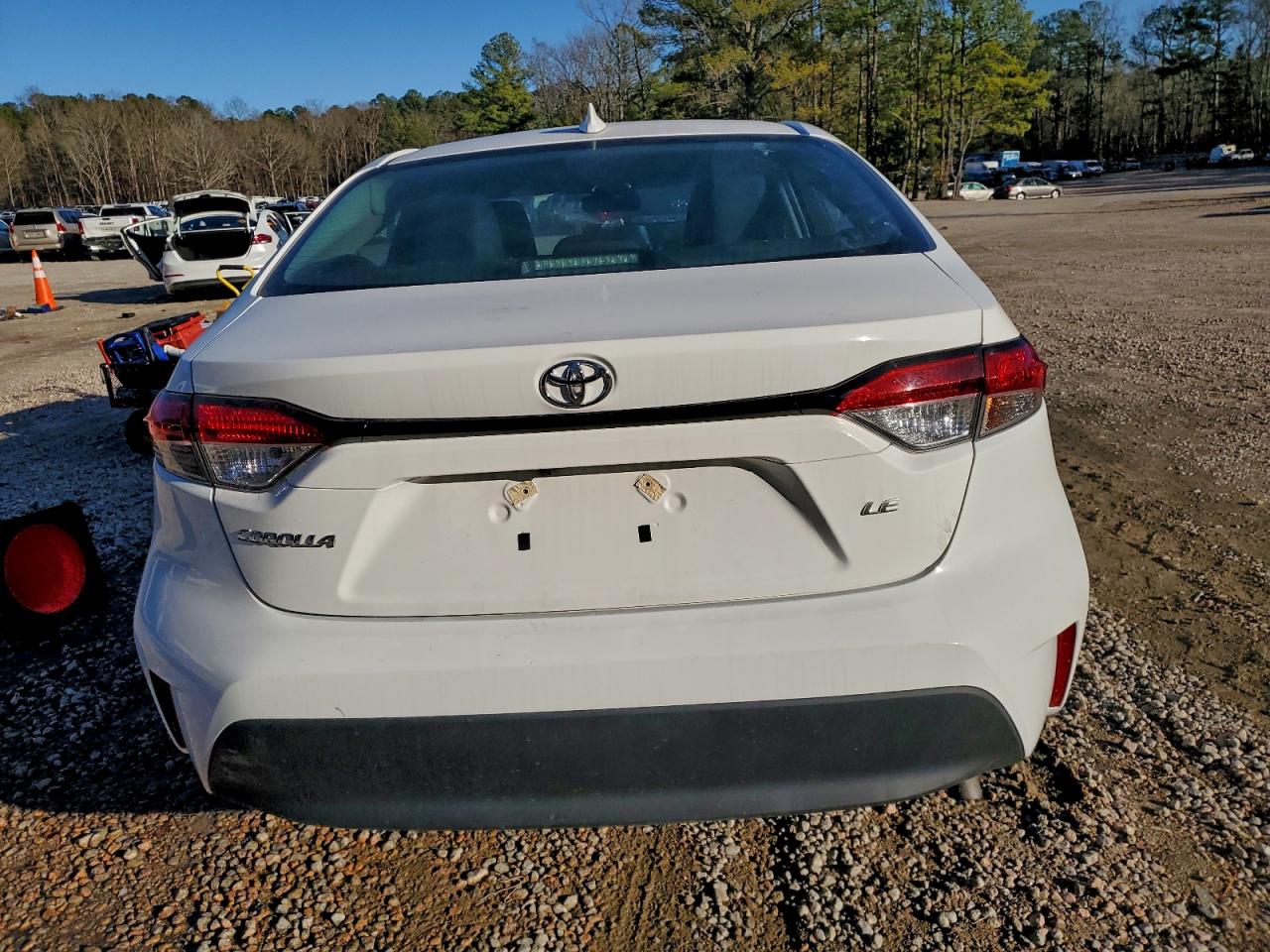 2024 TOYOTA COROLLA LE photo 6
