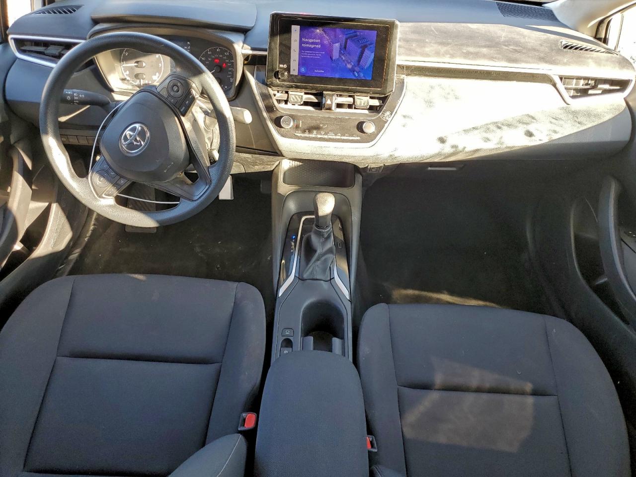 2024 TOYOTA COROLLA LE photo 8