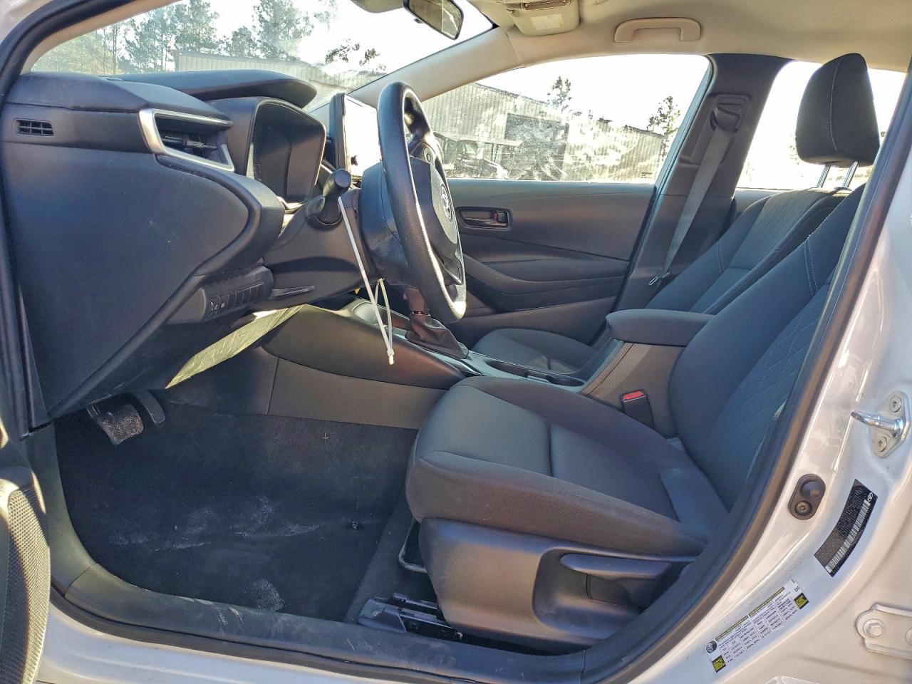 2024 TOYOTA COROLLA LE photo 7