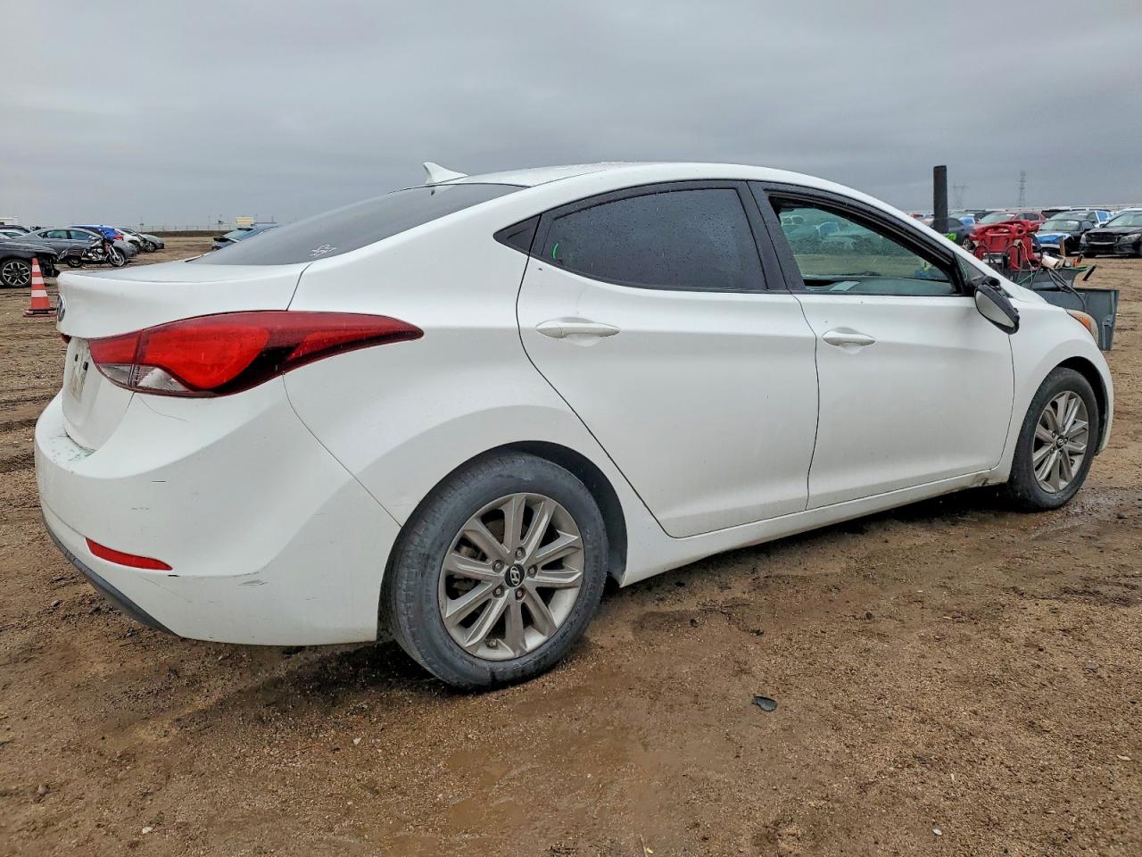 2014 HYUNDAI ELANTRA SE photo 3