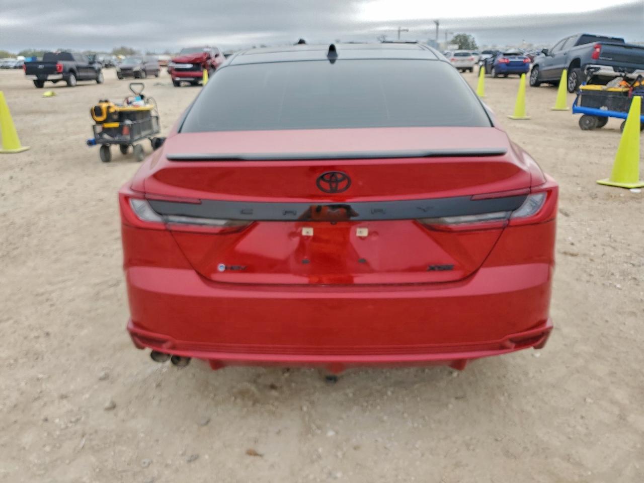 2026 TOYOTA CAMRY XSE photo 11