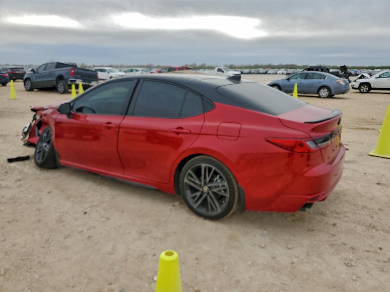 2026 TOYOTA CAMRY XSE photo 3