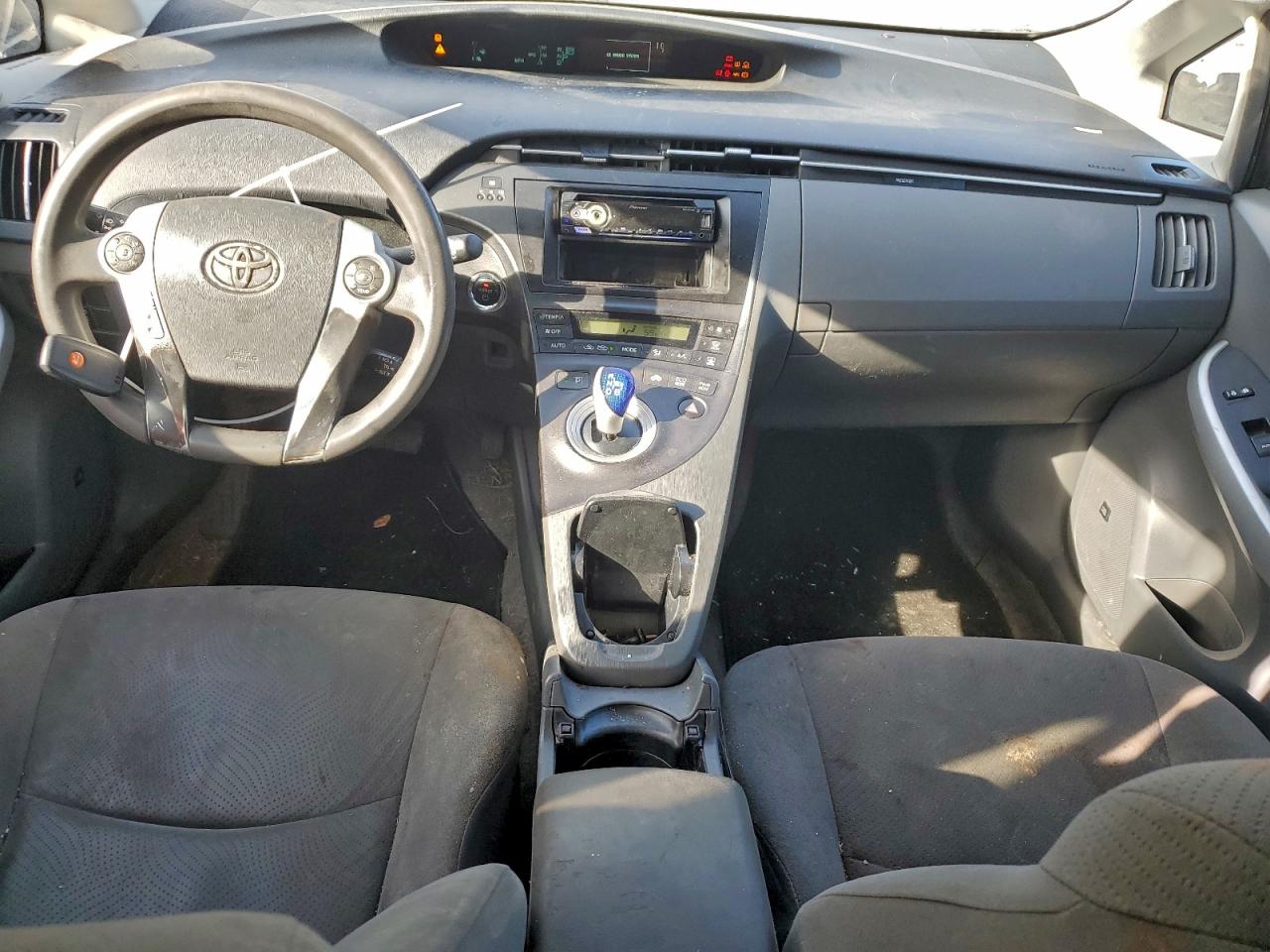 2011 TOYOTA PRIUS photo 15