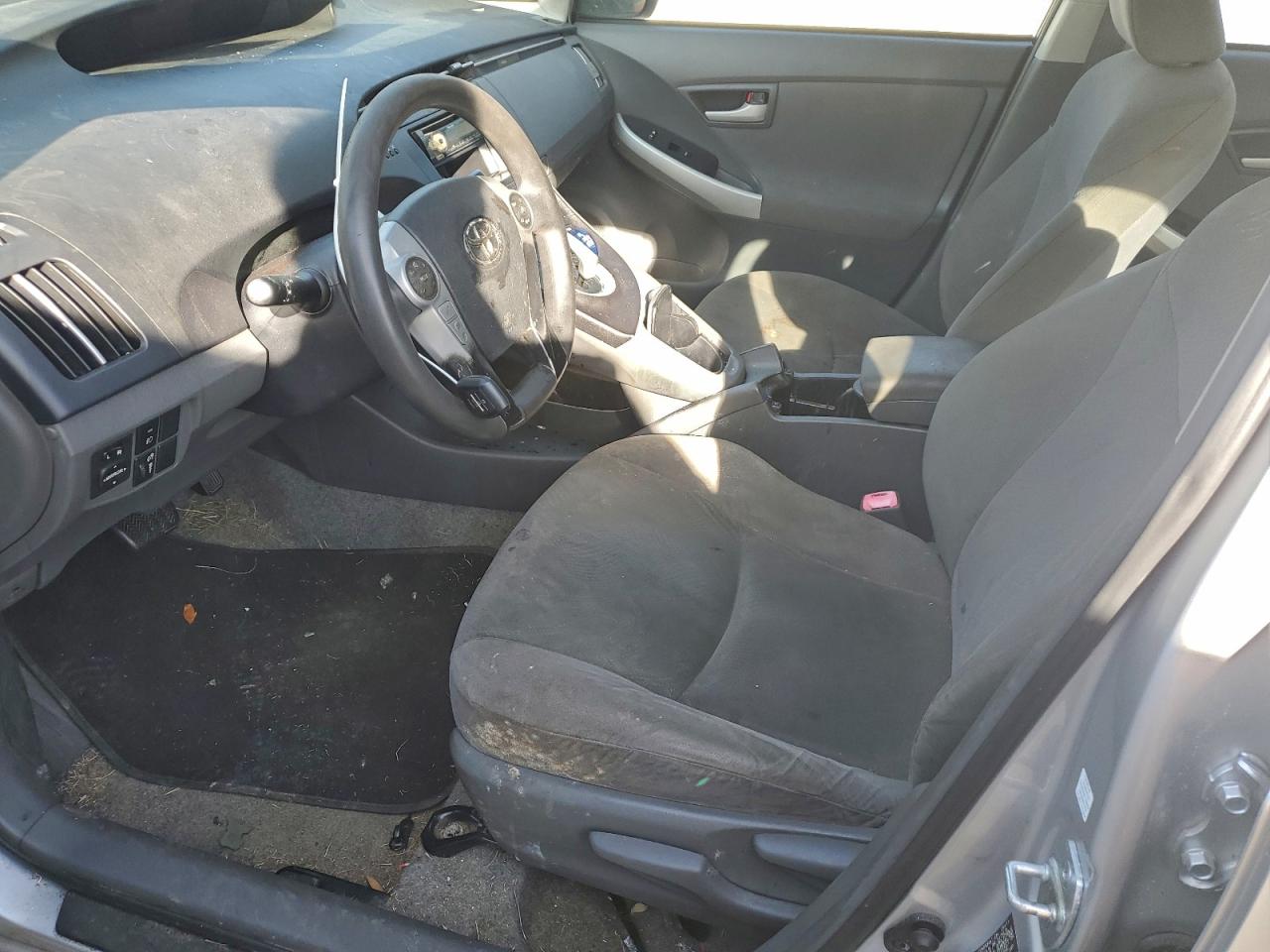 2011 TOYOTA PRIUS photo 13