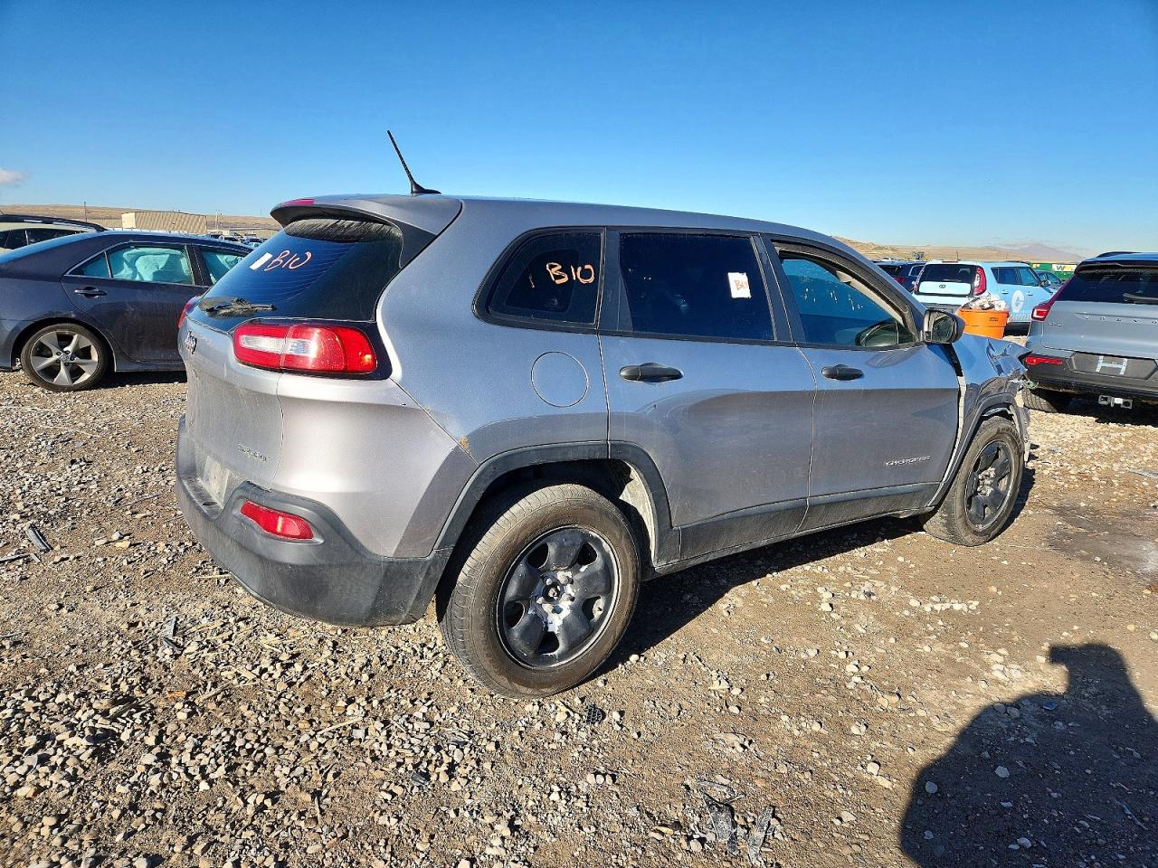 2014 JEEP CHEROKEE SPORT photo 3
