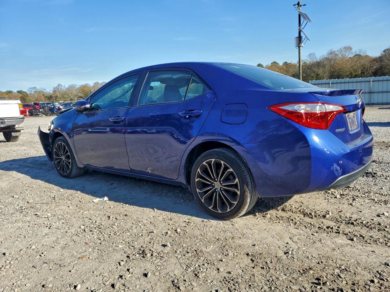 2016 TOYOTA COROLLA L photo 2