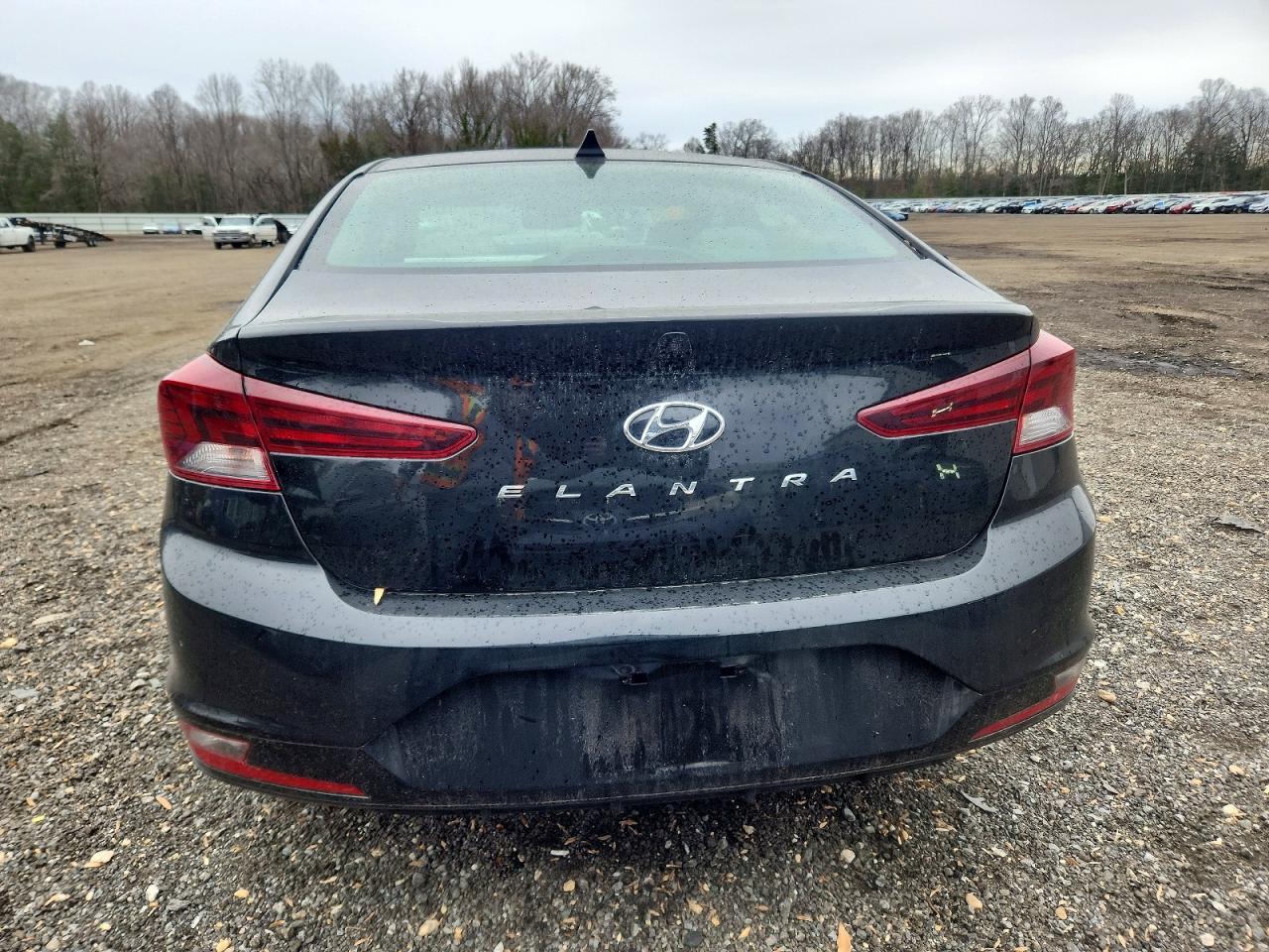 2020 HYUNDAI ELANTRA SEL photo 6