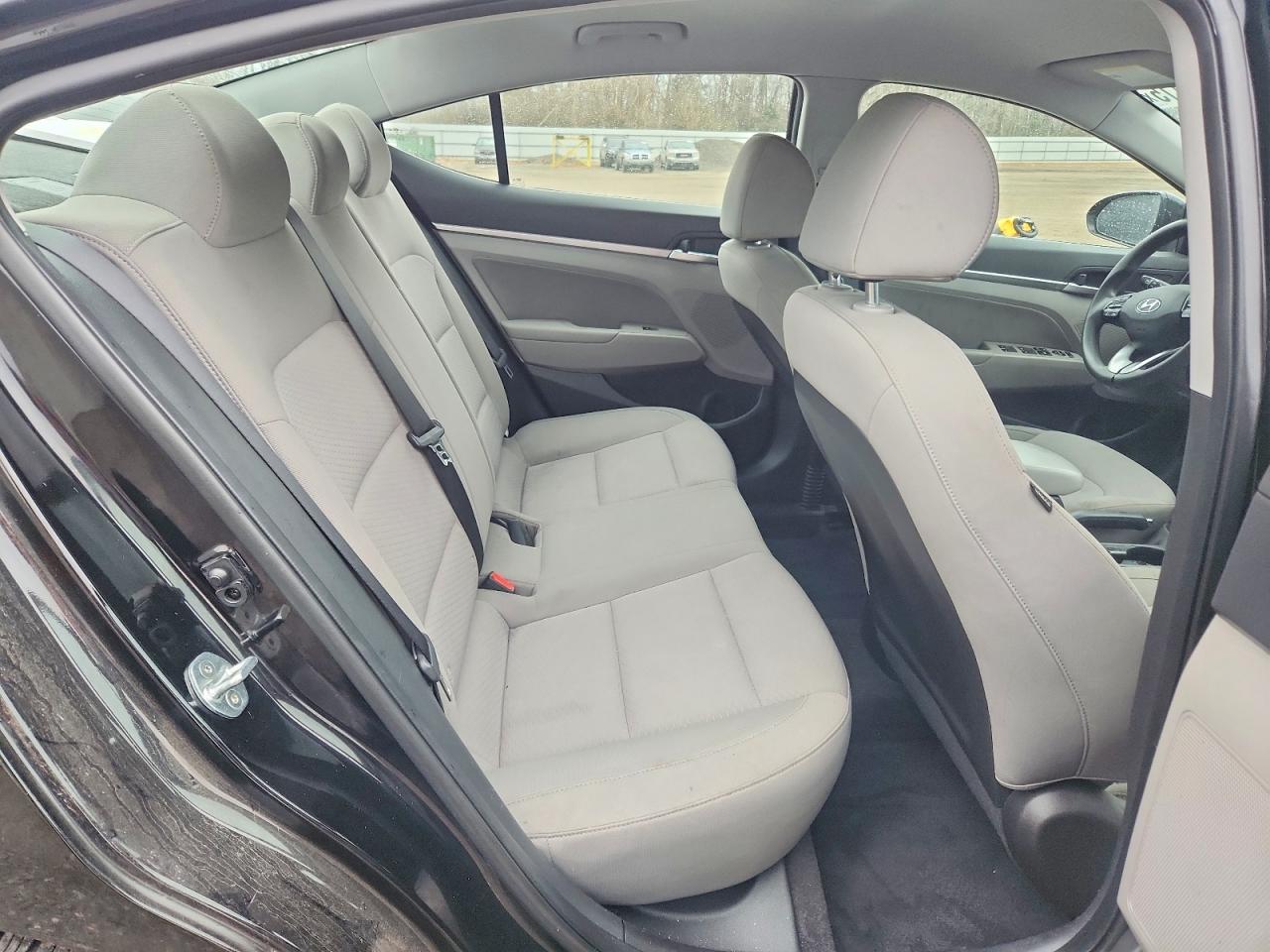 2020 HYUNDAI ELANTRA SEL photo 10