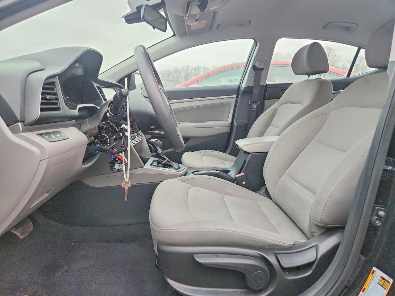 2020 HYUNDAI ELANTRA SEL photo 7
