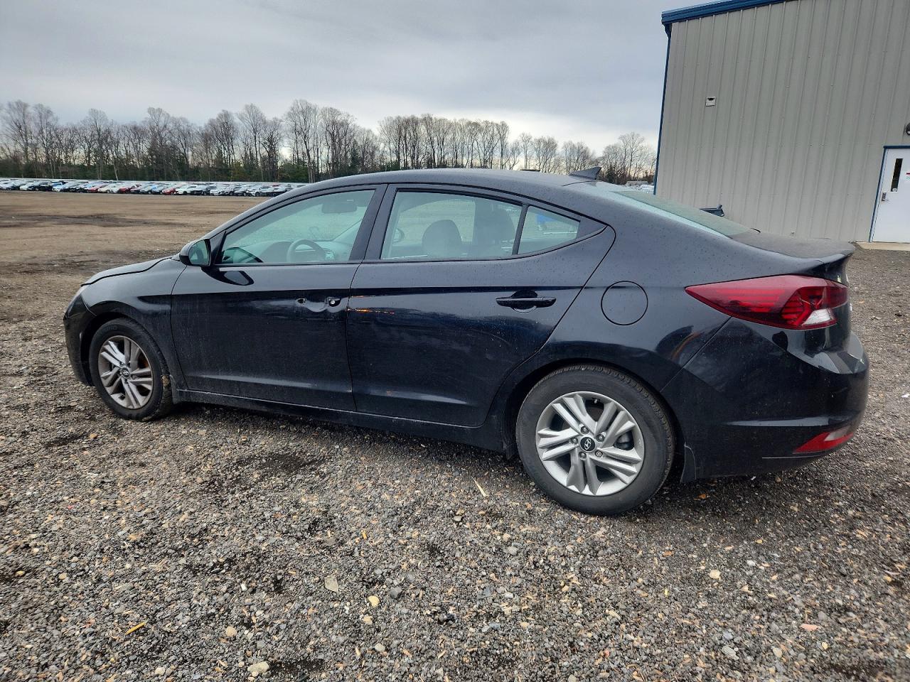 2020 HYUNDAI ELANTRA SEL photo 2