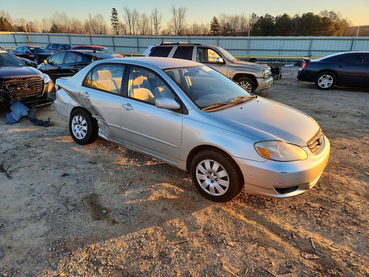 2004 TOYOTA COROLLA CE photo 4