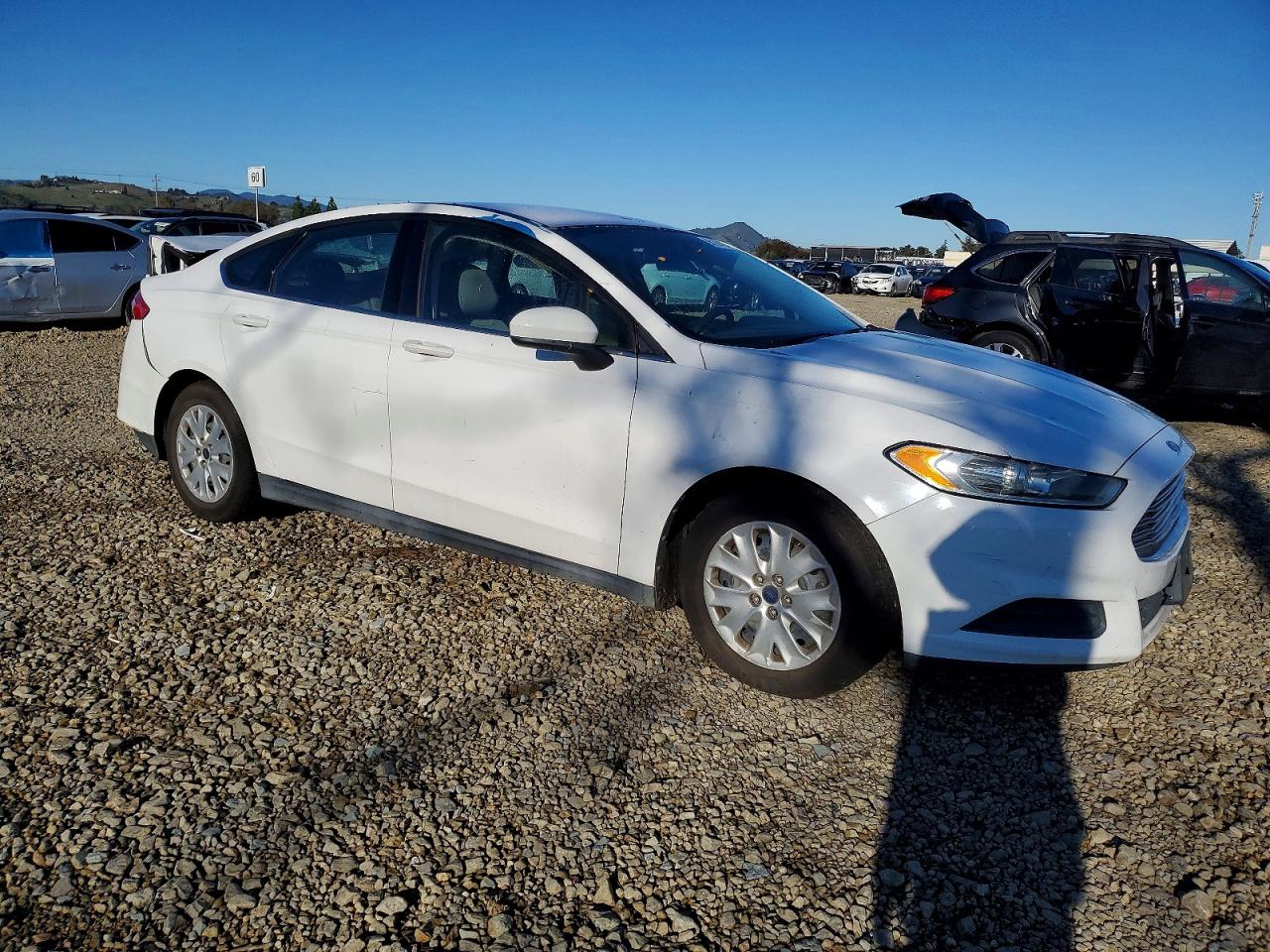 2013 FORD FUSION S photo 4