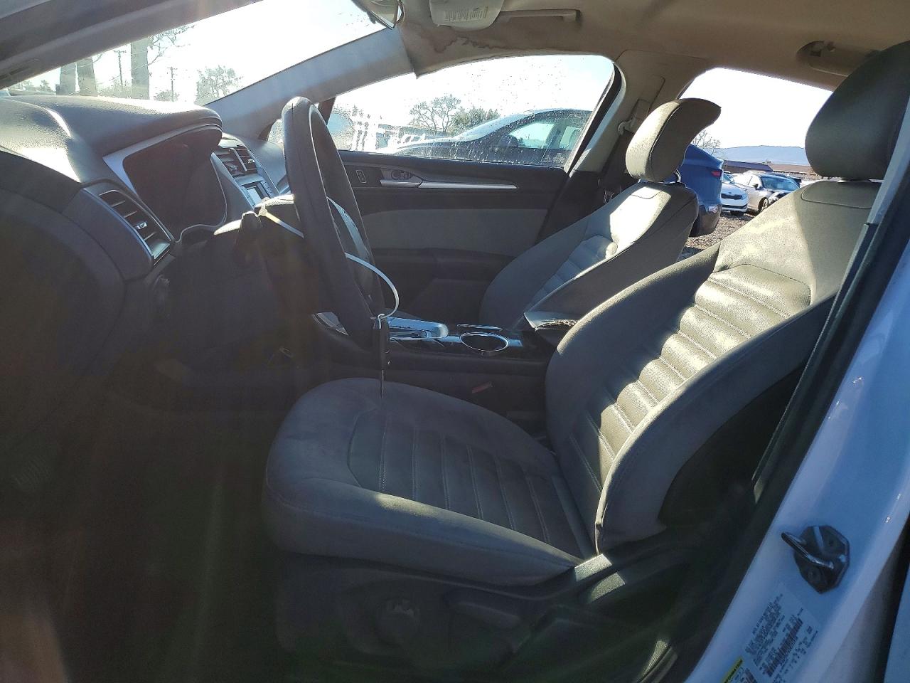 2013 FORD FUSION S photo 7