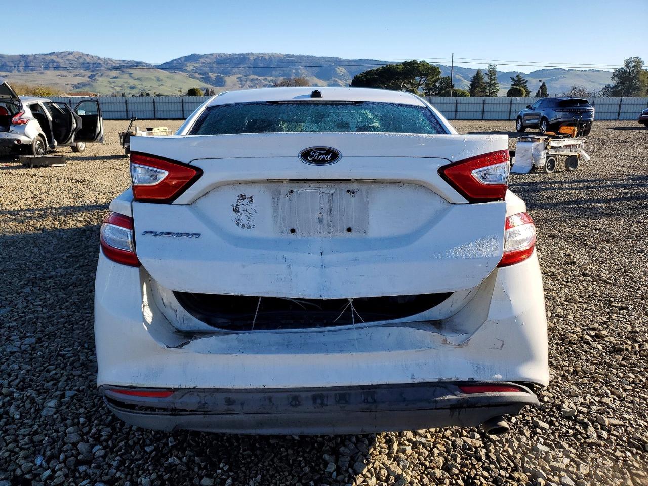2013 FORD FUSION S photo 6