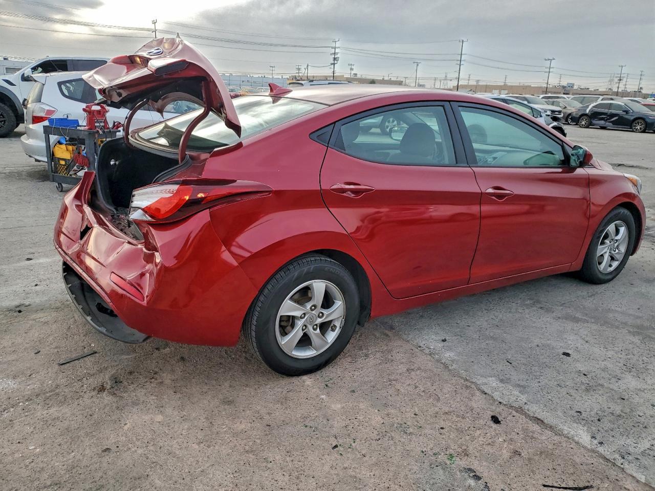 2015 HYUNDAI ELANTRA SE photo 3