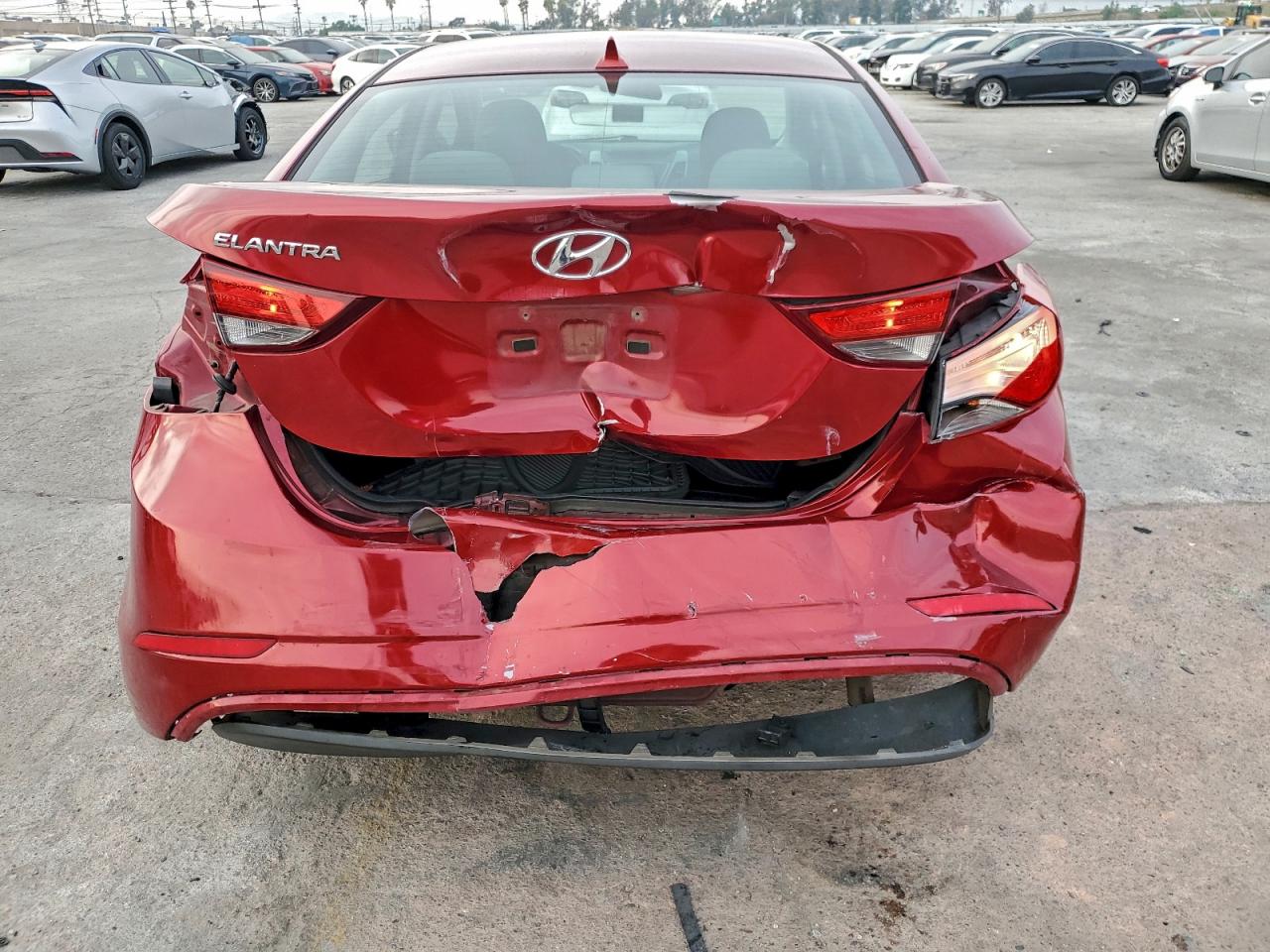 2015 HYUNDAI ELANTRA SE photo 6