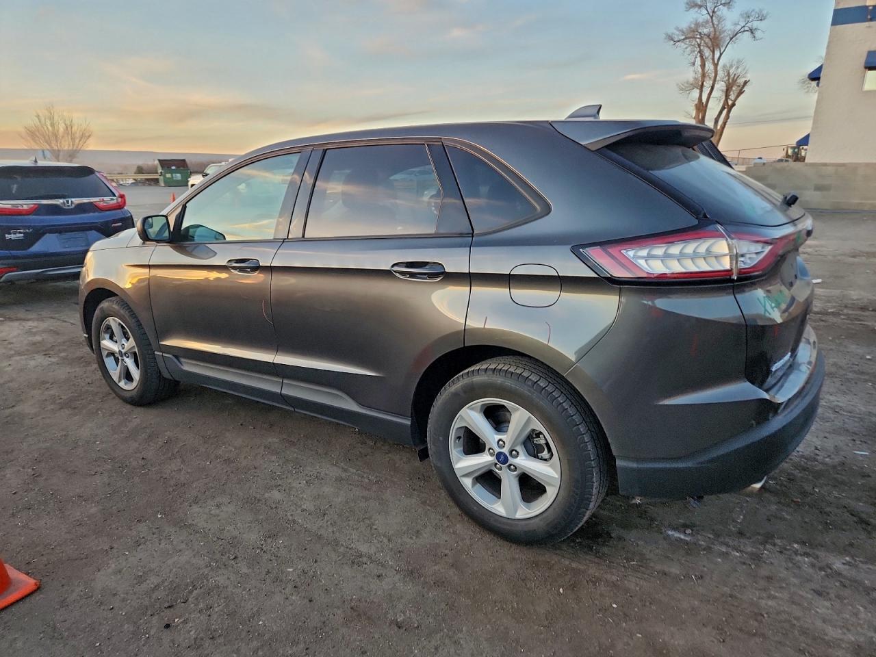 2016 FORD EDGE SE photo 2