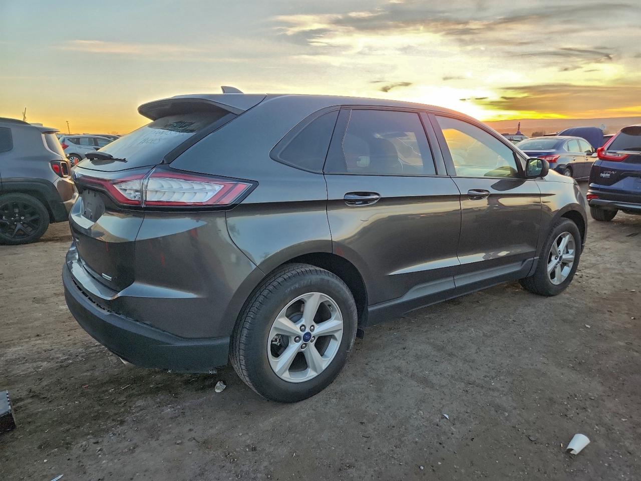 2016 FORD EDGE SE photo 3