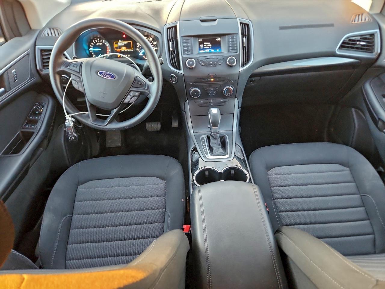 2016 FORD EDGE SE photo 8