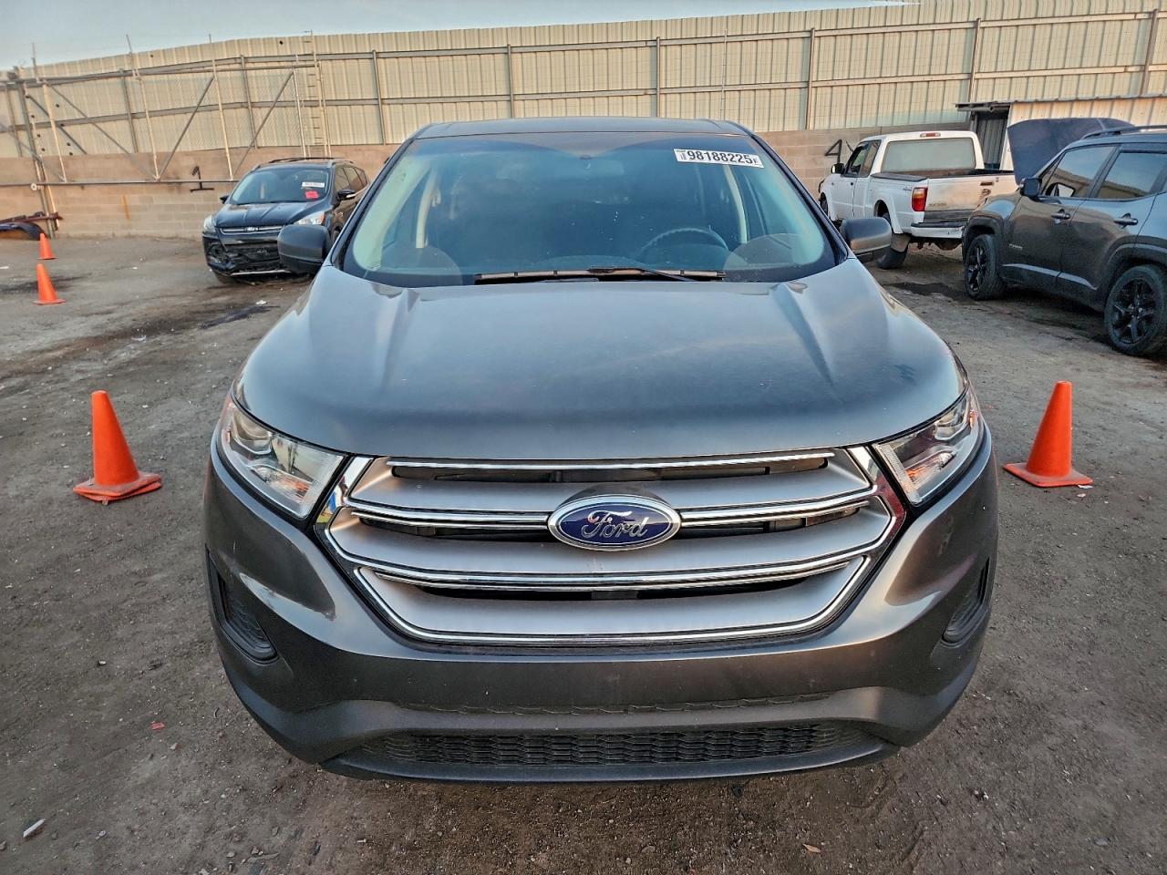 2016 FORD EDGE SE photo 5